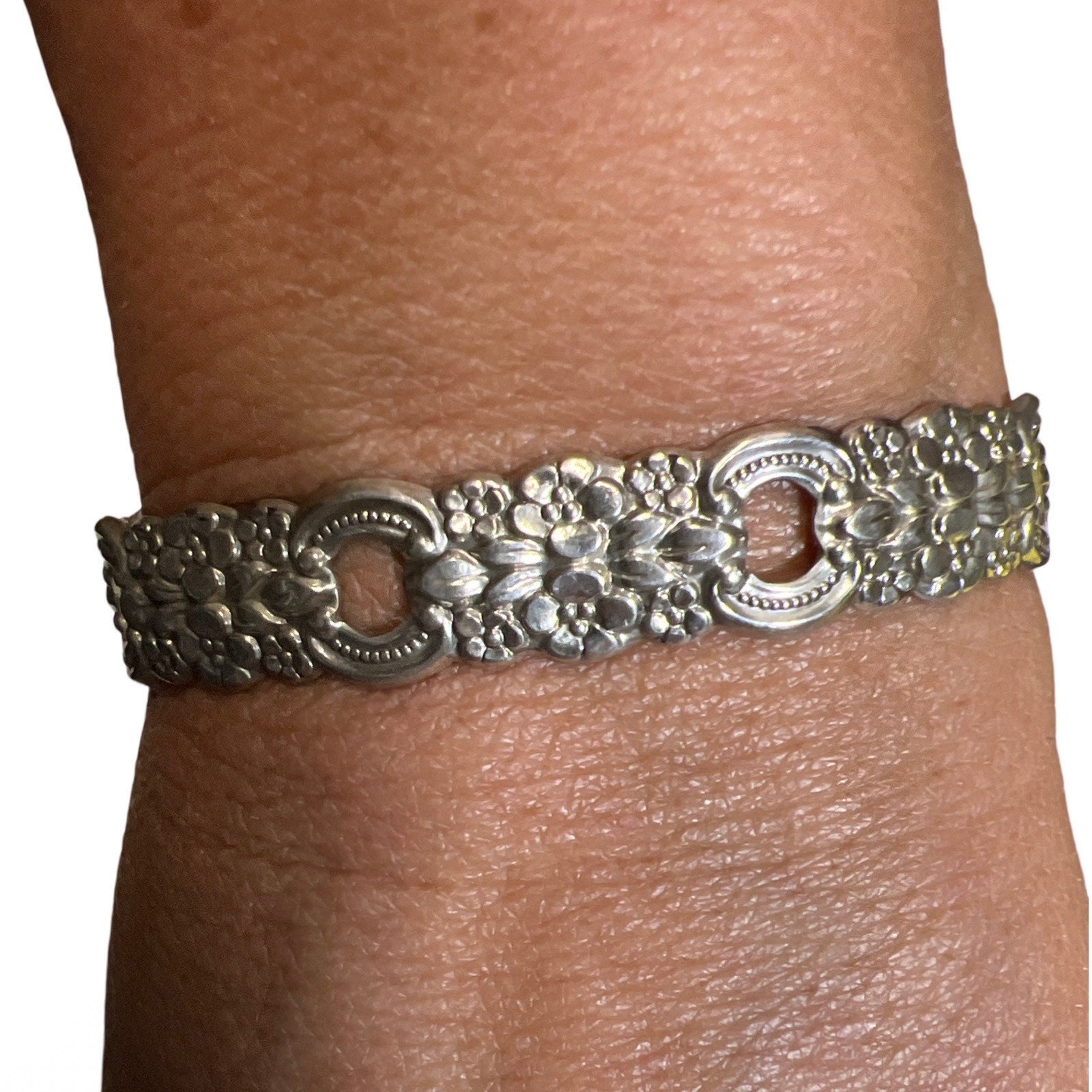 フローラルレプッセスターリングシルバーカフブレスレット - Etsy 日本