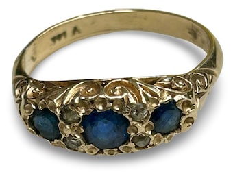 Anillo de oro de 14 quilates con zafiros y diamantes, estilo victoriano.