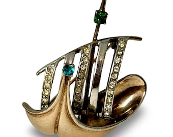 Broche vintage de plata esterlina con figura de velero de John Cainiello Trifari