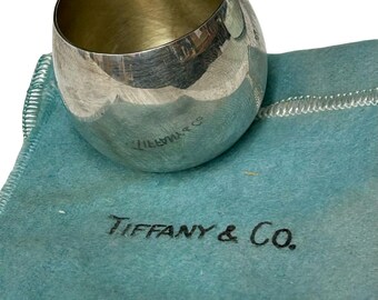 Taza para bebé de plata esterlina Tiffany & Co. con acabado liso