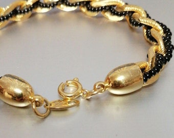 Vintage Trifari Black Seed beaded Gold Ring Linked Twist Bracelet