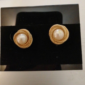 Vintage Gold Double swirl Rim Faux Pearl Earrings Monet Signed Pierced