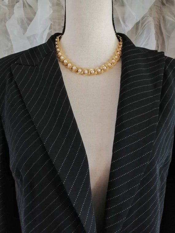 Vintage gold tone Texture Faux Pearl Linked Neckl… - image 2