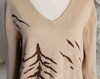 Liz Claiborne women's sweater Size L V Neck  Long Sleeve Beige Brown Abstract