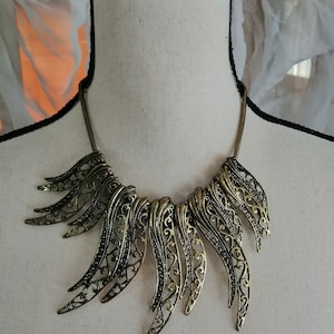 Collar llamativo con flecos bohemios / Collar babero grueso / Oro antiguo / Latón