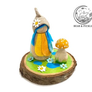 Cornish Piskie Log Scene – Spring Fairy Figurine, Folk Art Decoration
