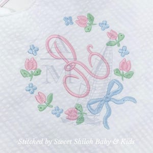 Tulip floral bow monogram frame | 4" 5" | satin finish | spring embroidery | machine embroidery digital file