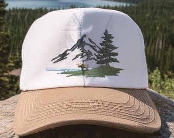 Berg Elch Kiefer Stickdatei Nationalpark | 6 Größen | Trucker Mütze outdoor | Maschinenstickerei