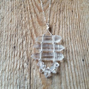 Colar de escada de cristal de quartzo com terminação dupla com prata esterlina e diamantes herkimer NS01