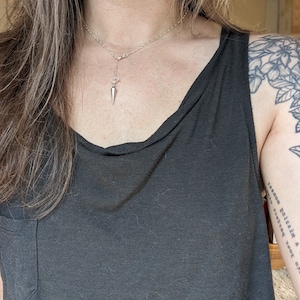 Adivinación en movimiento - Collar de péndulo de acero inoxidable PLATA con diamante Herkimer