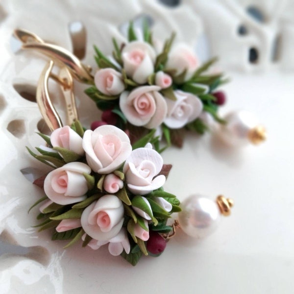Roses Earrings with Swarovski Pearl
