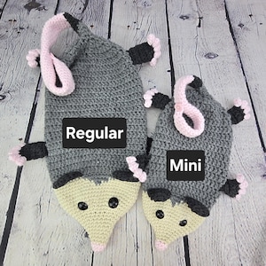 Crochet Possum Grocery Bag Holder, Opossum Bag Saver, Possum Bag Dispenser, Housewarming Gift, Christmas Stocking, Ren Faire Cosplay Pouch image 15