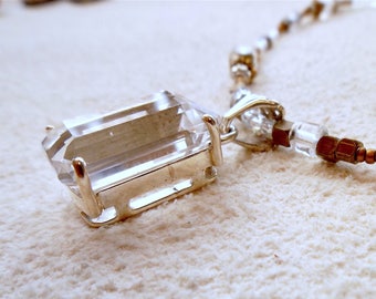 Kristall Perlen Halskette, Kristall und Metall Halskette für Frauen, Perlen Kristallanhänger Halskette, moderne Jugendstil, Sublime, Winter necklacel