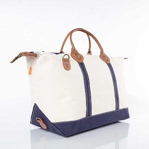 Canvas Personalized Weekender Bag Monogrammed Canvas Overnight Bag Graduation Gifts Bridal Party Gifts Bridesmaid Gifts Weekender Travel Bag