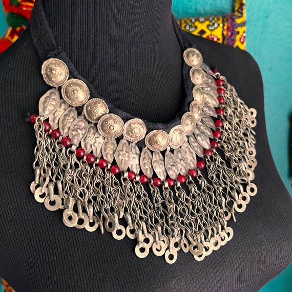 Kuchi "shoelace" necklace with red beads. #1. - image 3