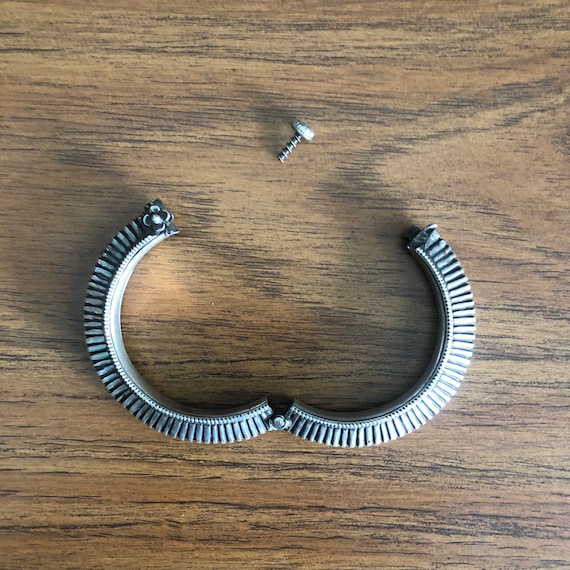 Indian silver bracelet. (Hinged). - image 4