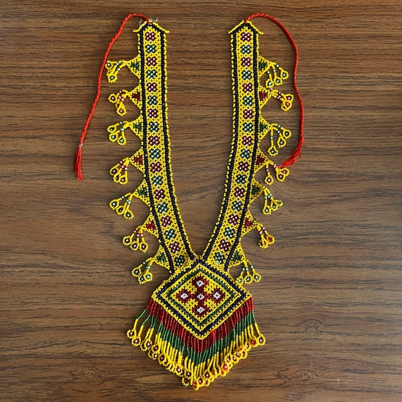 Beaded Kuchi necklace. - image 9