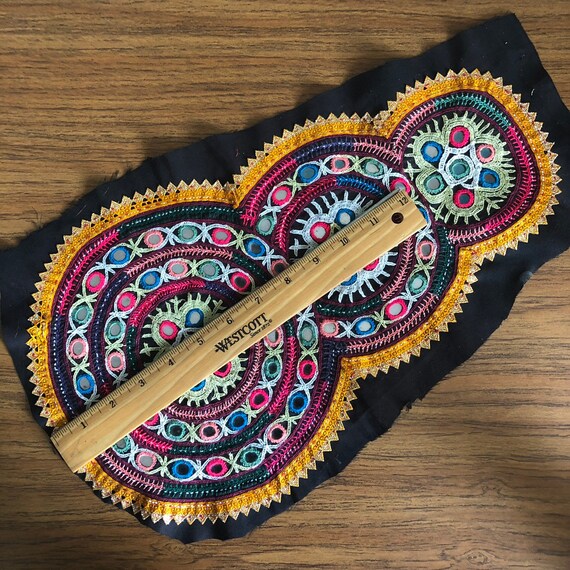 Banjara embroidered patch. H. - image 6