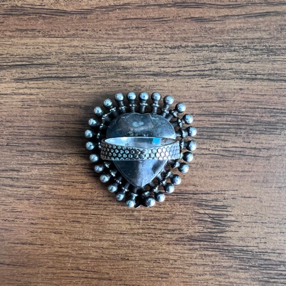 Reproduction, silver heart ring. - image 9