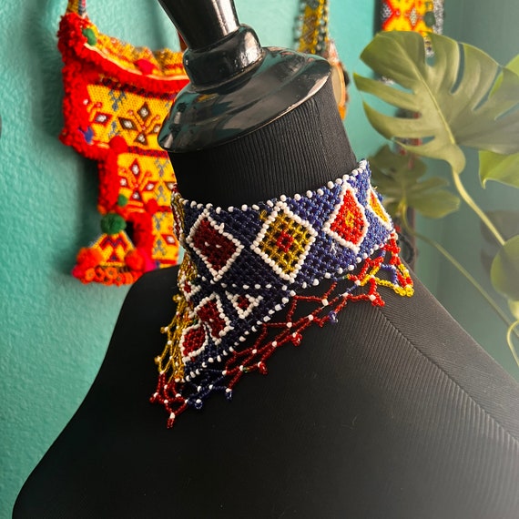 Beaded Kuchi necklace. - image 4