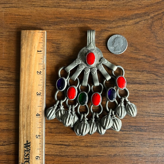 Pair of Kuchi pendants. - image 8