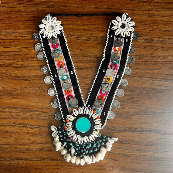 Repurposed necklace. (1). - image 6