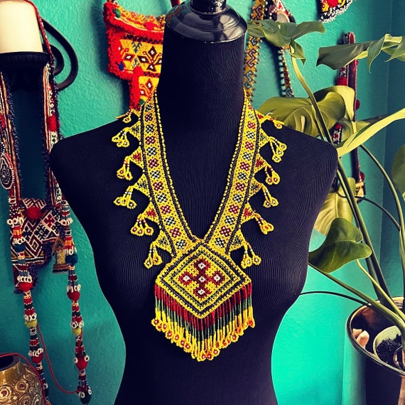 Beaded Kuchi necklace. - image 1