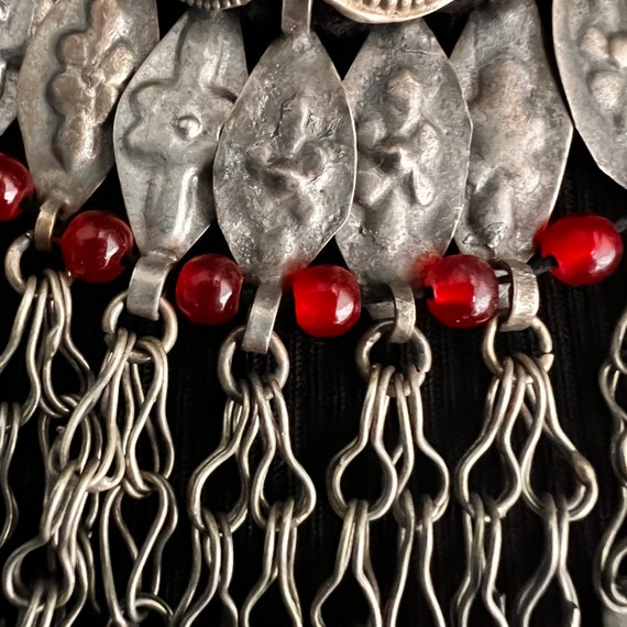 Kuchi "shoelace" necklace with red beads. #1. - image 7
