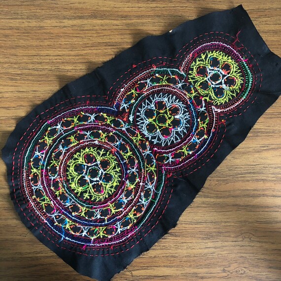 Banjara embroidered patch. H. - image 8