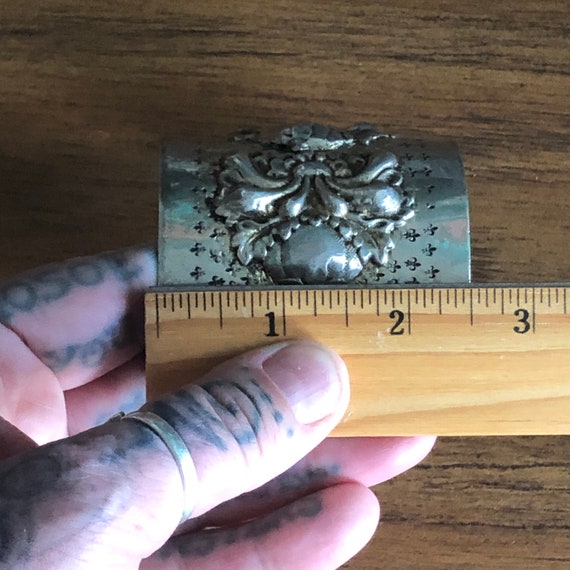 SALE. Vintage Peruvian repoussé cuff. - image 10
