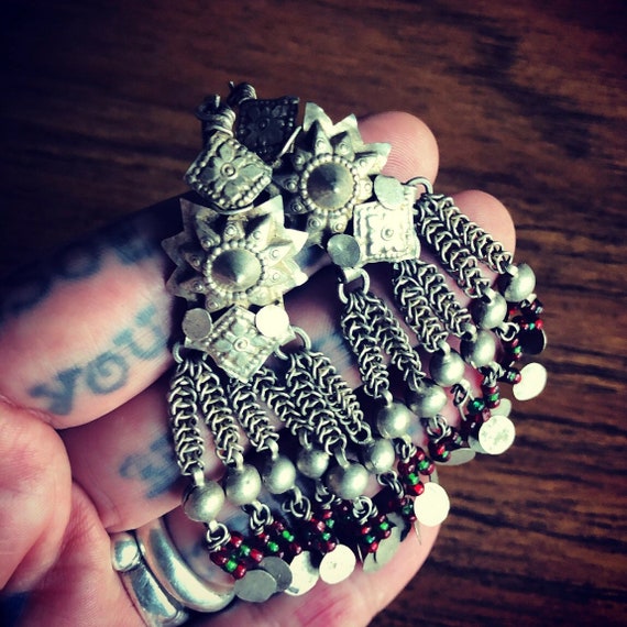 Silver Kuchi dangle earrings. - image 1