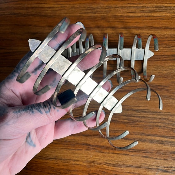 Long cuffs with reconstituted gems. - image 6