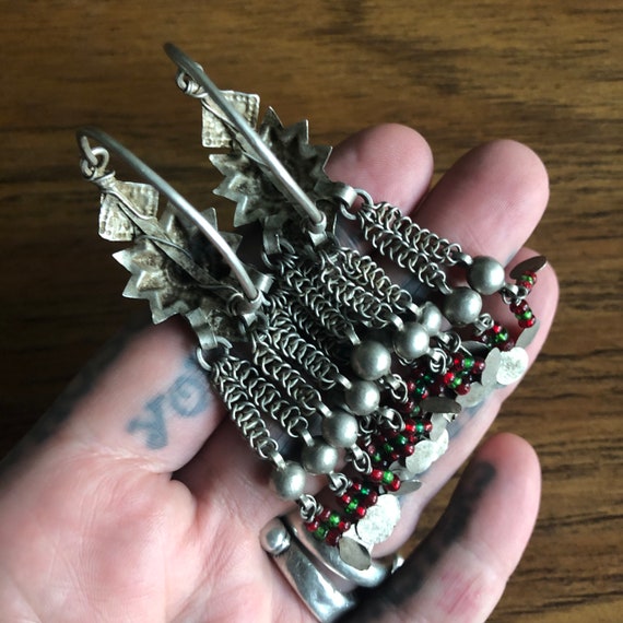 Silver Kuchi dangle earrings. - image 5