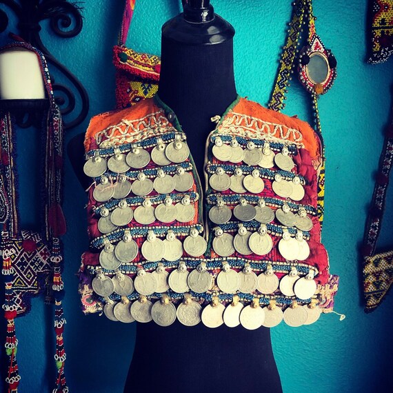 Beaded Kuchi dress component. (DIRTY).