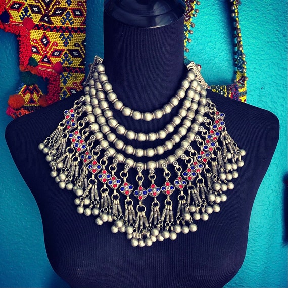 Premium Kashmiri choker.