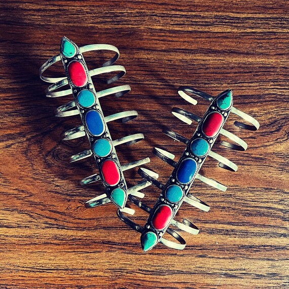 Long cuffs with reconstituted gems. - image 1