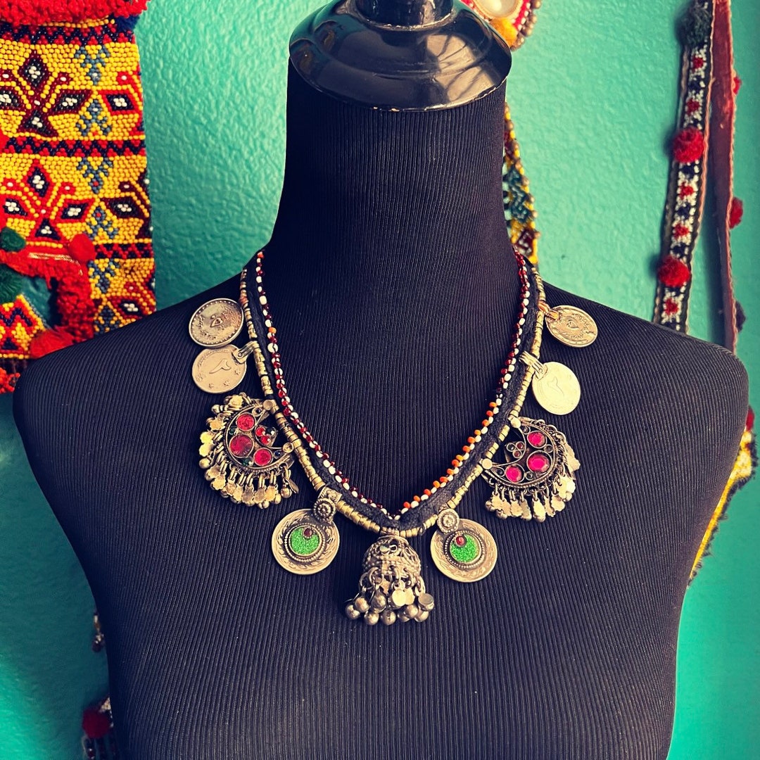 Kuchi shoelace Necklace. Etsy