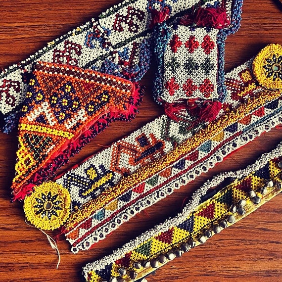 DAMAGED. Bits N Bobs for repurposing. - image 1