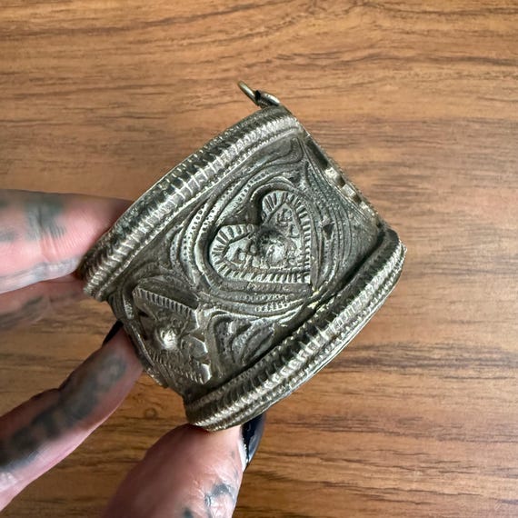 Hinged Kuchi bracelet. (Small). - image 3