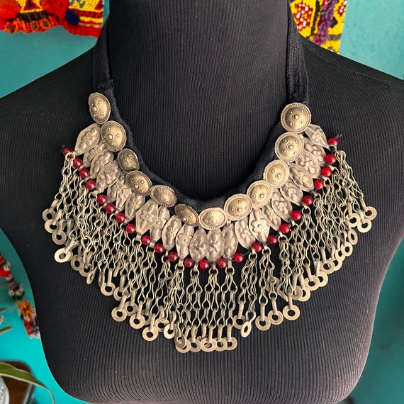 Kuchi "shoelace" necklace with red beads. #1. - image 2