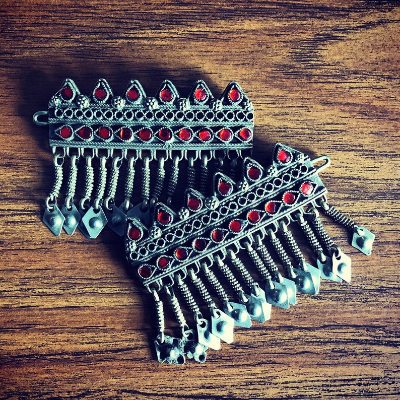 Pair of premium Kuchi hair barrettes 5.
