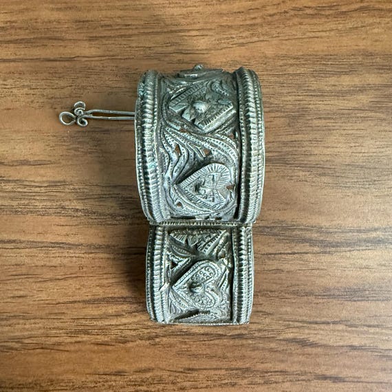 Hinged Kuchi bracelet. (Small). - image 6