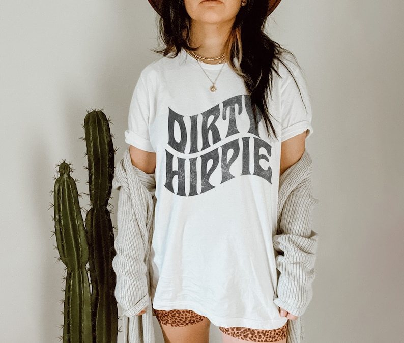 Dirty Hippie Unisex Short Sleeve Crewneck T-shirt Boho Rustic Vintage Retro Shirt Aesthetic Shirt Graphic Tee 