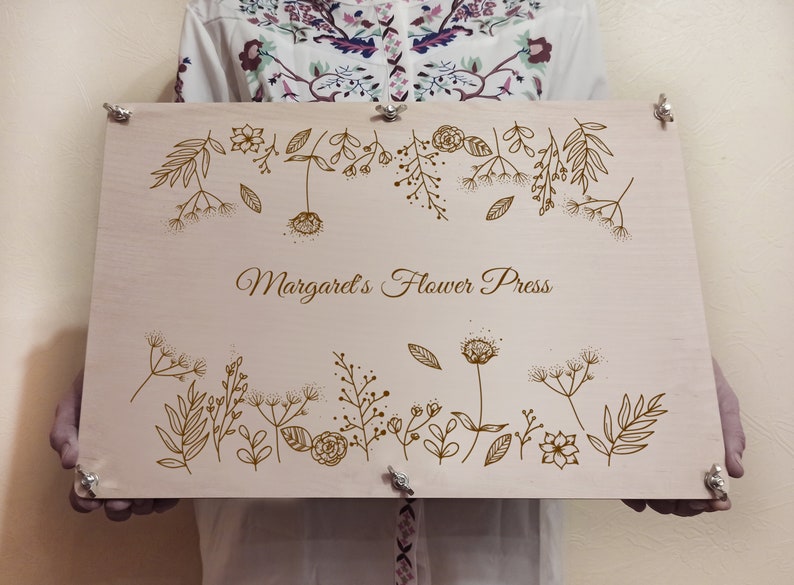 Flower Press with personalization, Drying flowers for garden memories, Birthday gift, Garden gift, botanical press with cardboards, m12 image 6