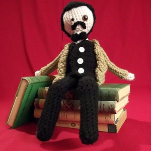 Pattern for Edgar Allan Poe Amigurumi image 4