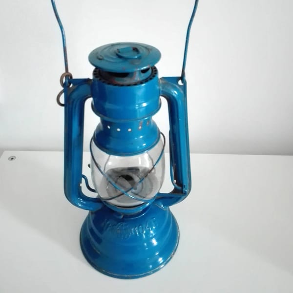 Old Romanian antique vintage blue lamp country 104 E tubular lantern lamp oil kerosene Metaloglobus, rusty industrial home decor lighting