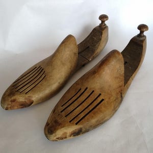 Vintage Romanian pair of wood cobbler shoe forms measure 42 43 interwar interbelic period shoes last wooden form mold iron folding mechanism