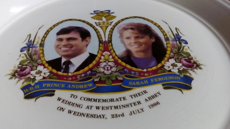 Vintage commemorative plate British ceramic of Prince Andrew and Sarah Ferguson royal wedding, collectible pottery from 1986 image 4