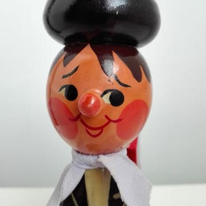 Beliebter vintage rumänischer Holz Schornsteinfeger, Good Luck Figur, 1970er Jahre