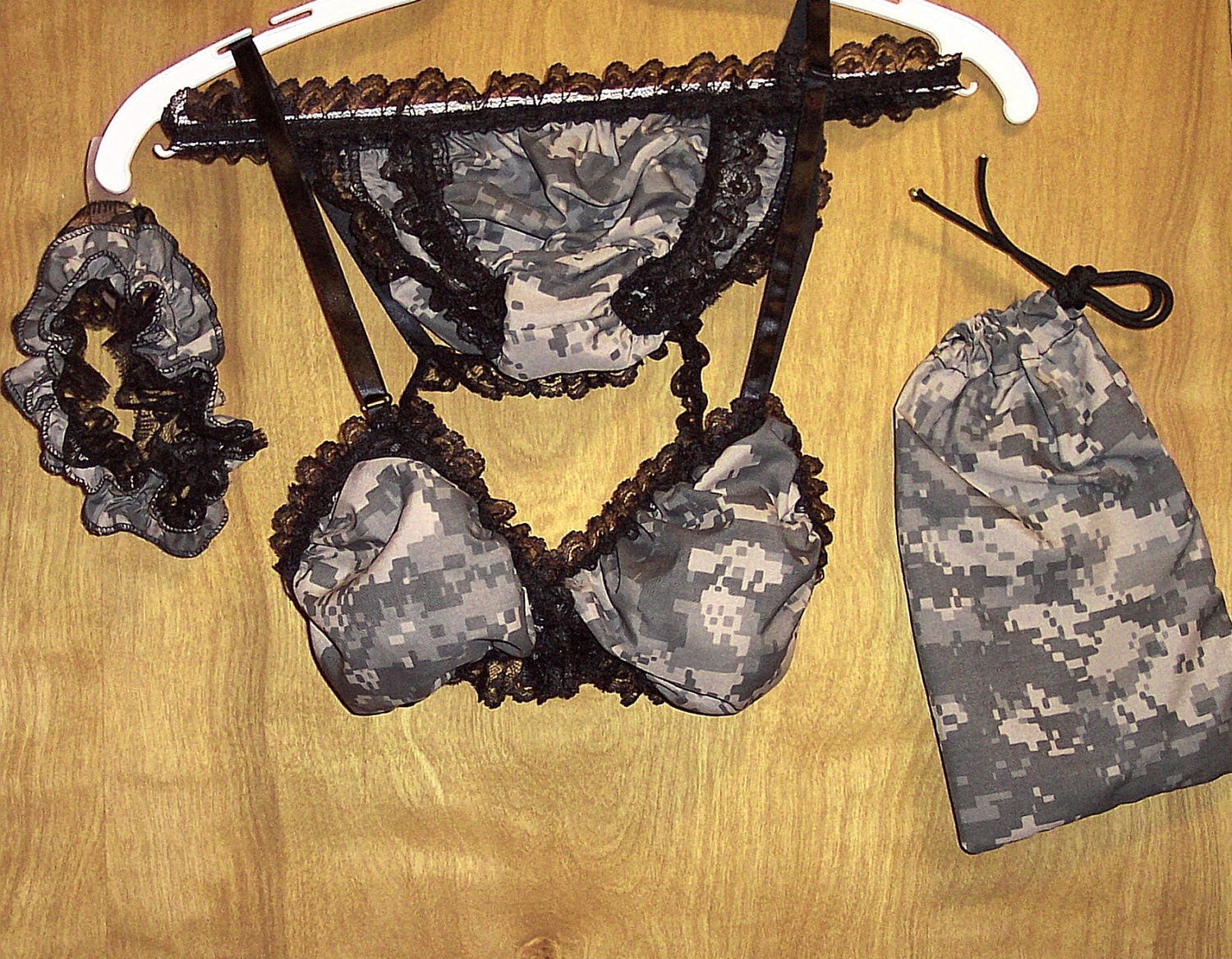 Acu Army Digital Camo Bra Panty Garter Lingerie Gift Bag Set 